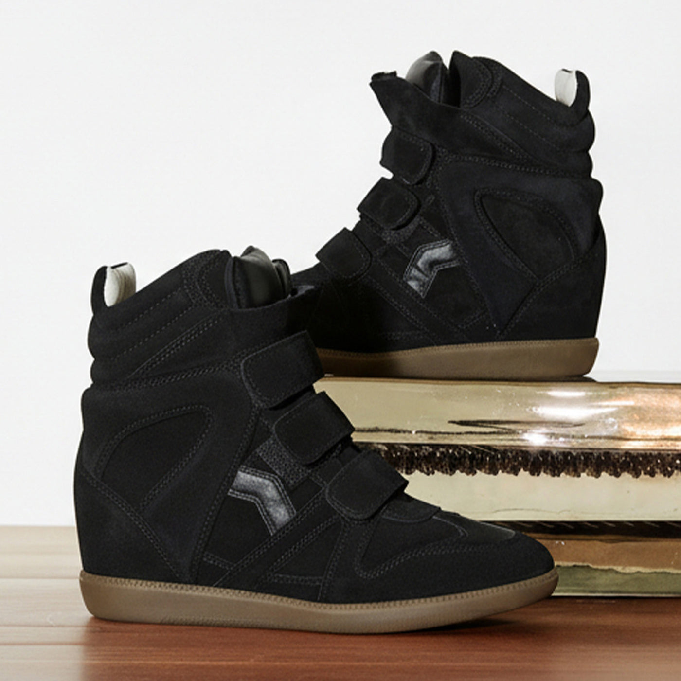 ウエッジスニーカー