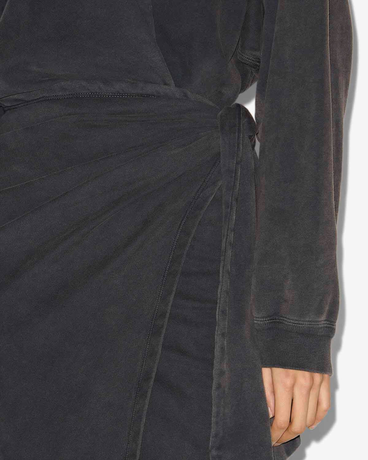 Vestido tipo sudadera largo sandrina de punto drapeado - Negro lavado - Woman - 2