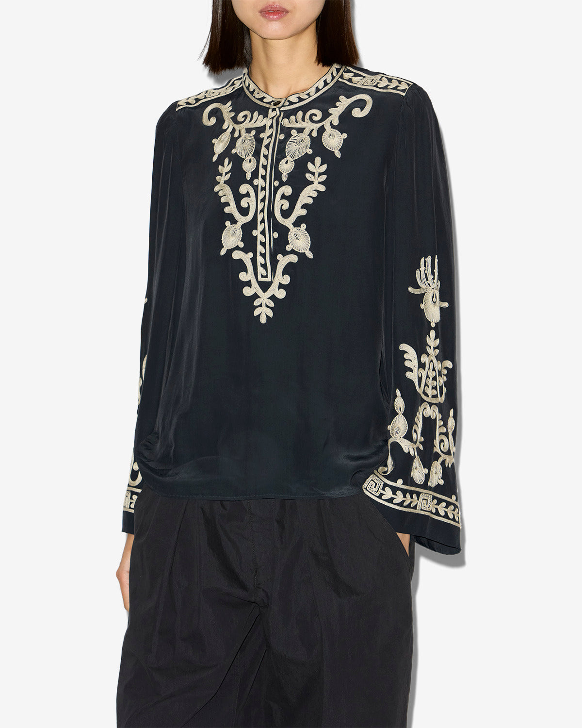 Blouse falonne en crêpe brodé - Noir - Woman - 3