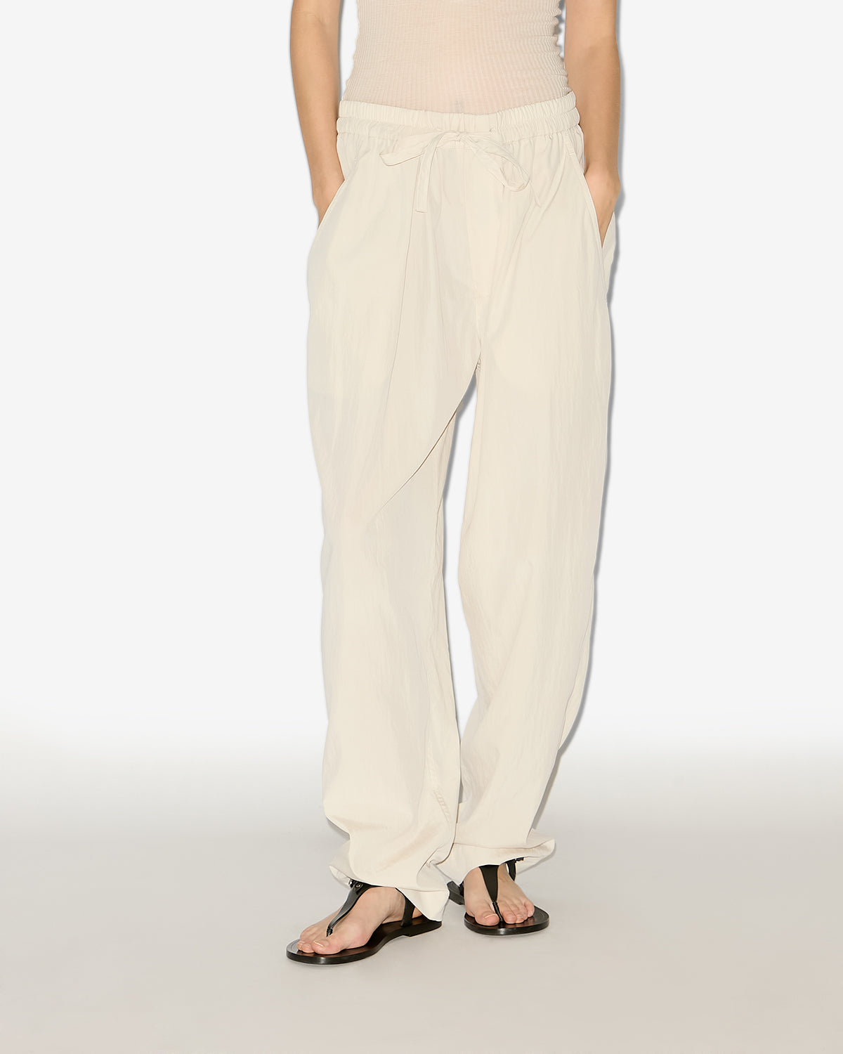 Pantalon hectorina en tissu technique froncé - Écru - Woman - 3
