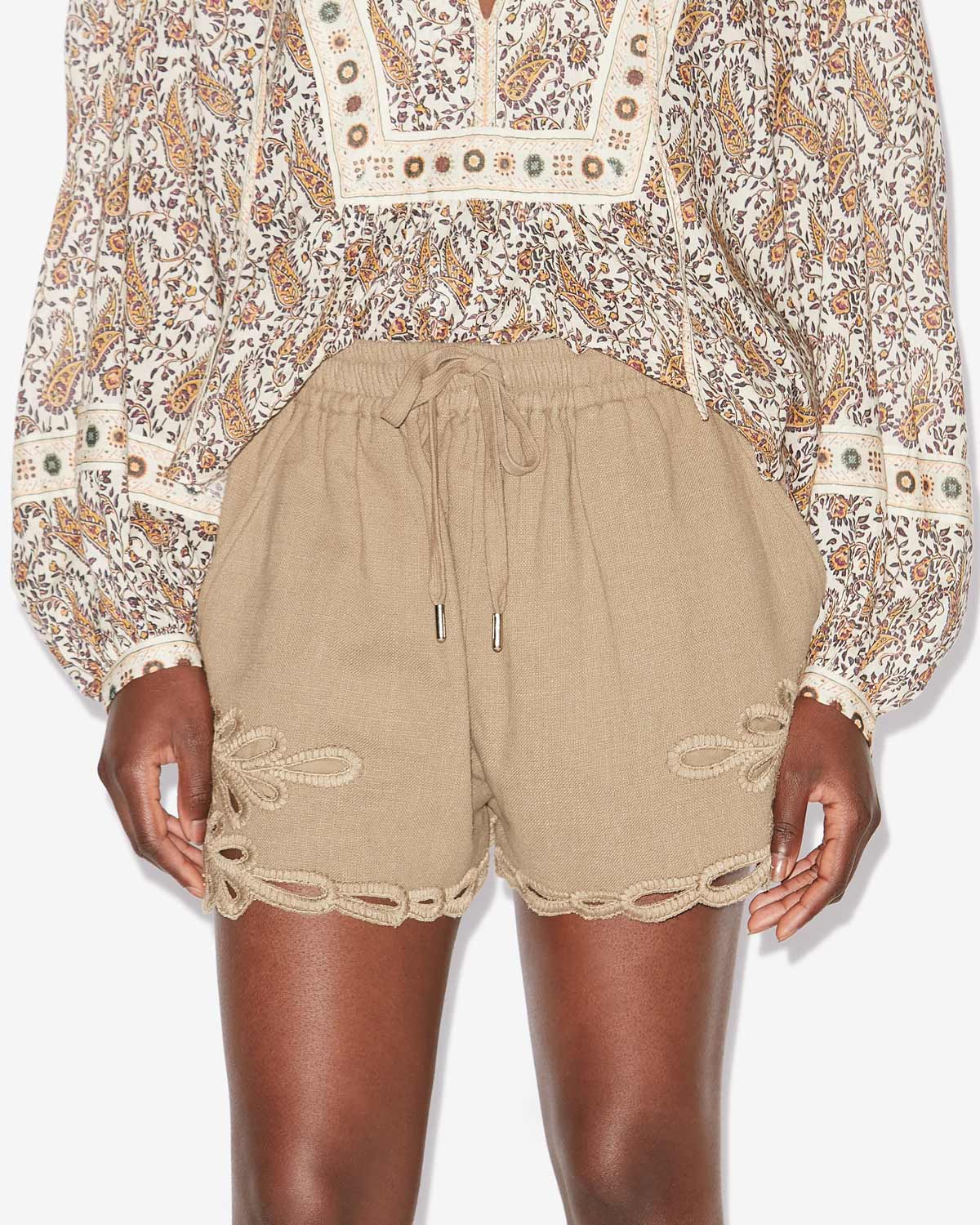 Safa shorts Woman Light khaki 4