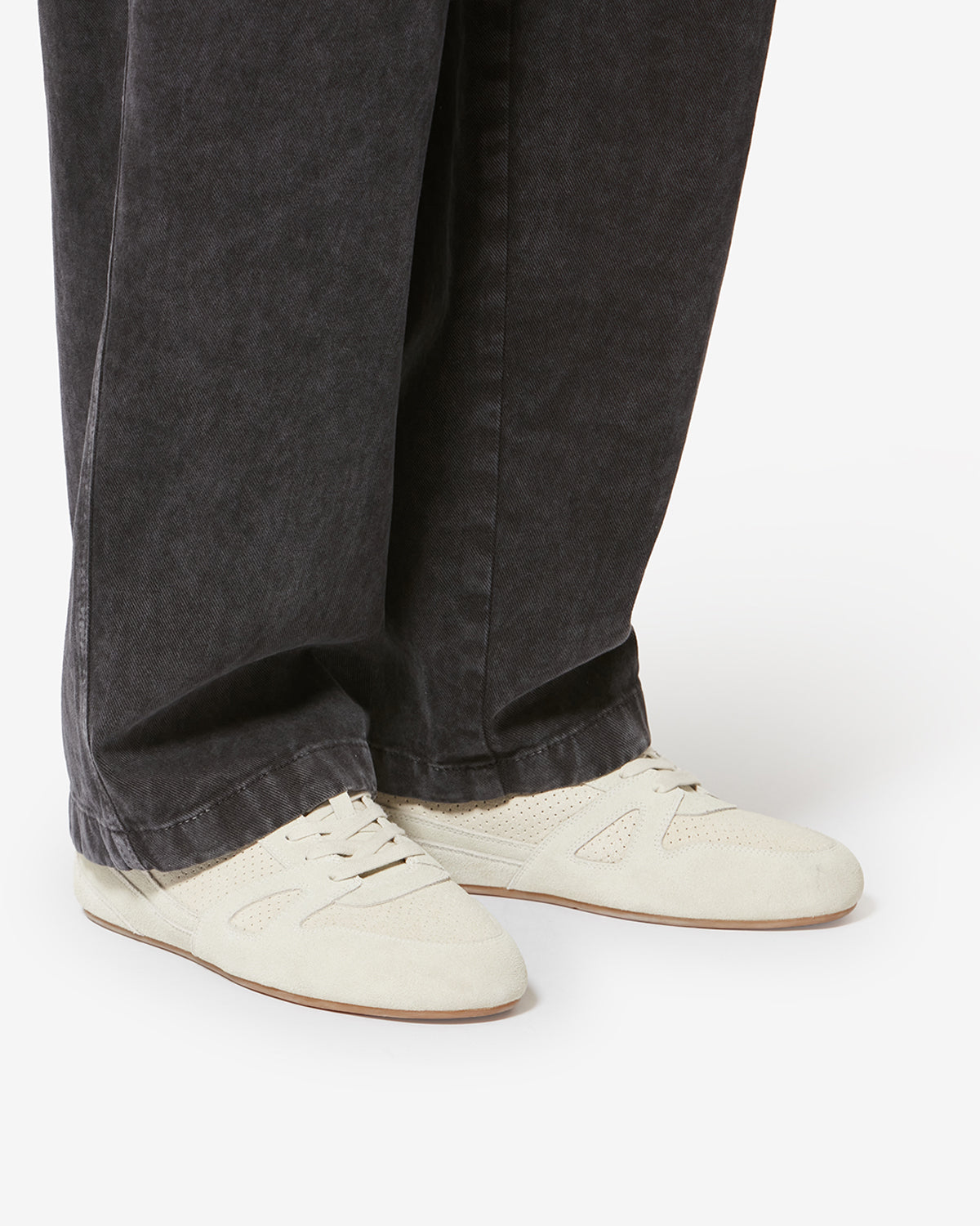 Sennyh low-top suede calfskin leather sneakers - Chalk - Man - 5