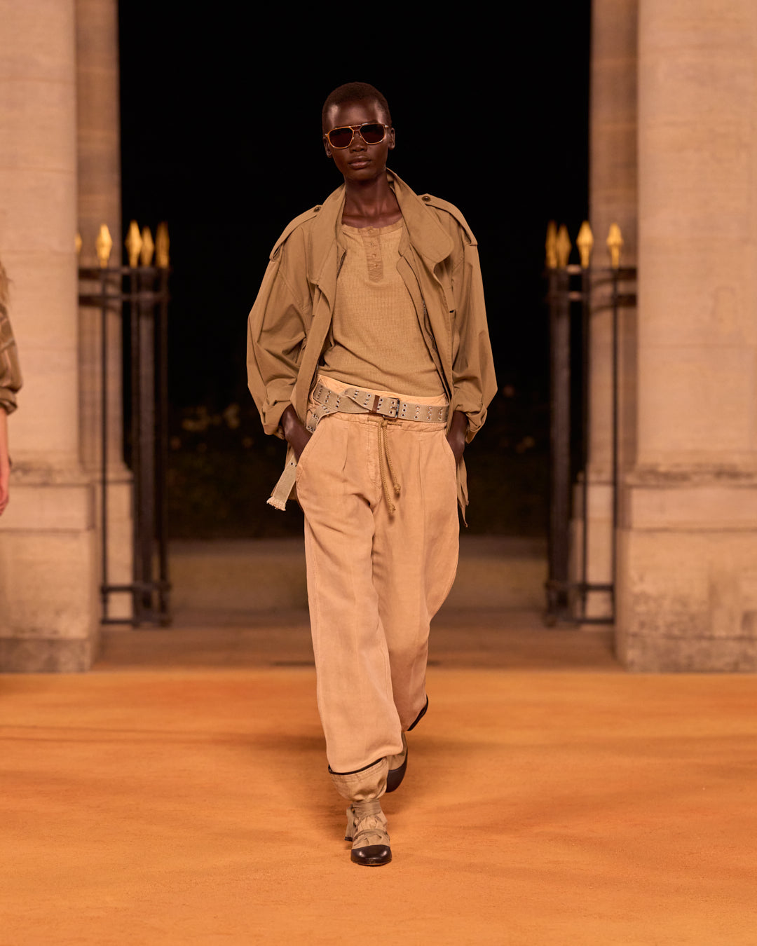【ISABEL MARANT】IRIS Embroideryトップス　ランウェイ イザベル・マラン 2026年春夏コレクション ランウェイ | ISABEL MARANT