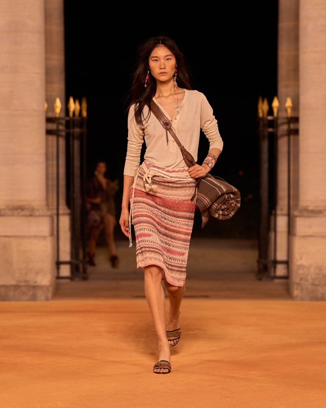 イザベル・マラン 2026年春夏コレクション ランウェイ | ISABEL MARANT イザベル・マラン 2026年春夏コレクション ランウェイ | ISABEL MARANT