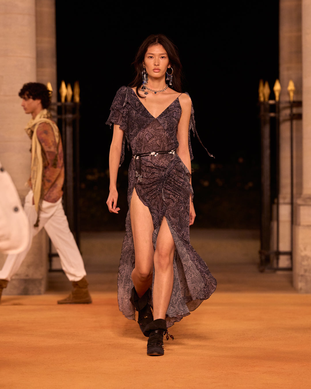 イザベル・マラン 2026年春夏コレクション ランウェイ | ISABEL MARANT